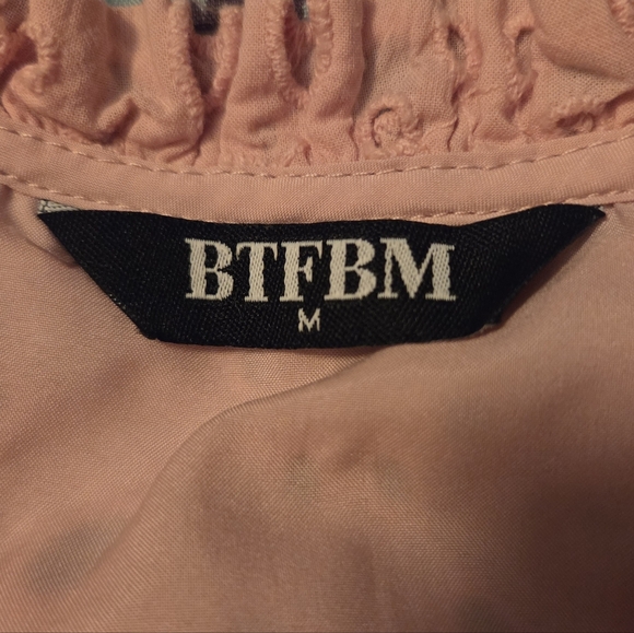 Pink Eyelet Ruffle Sleeve Top - Picture 6 of 8